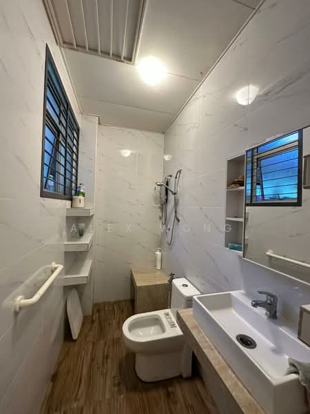 Rumah Berkembar untuk Dijual di Shah Alam (Selangor) - Alex Wong - Bathroom - PropertyGuru.com.my