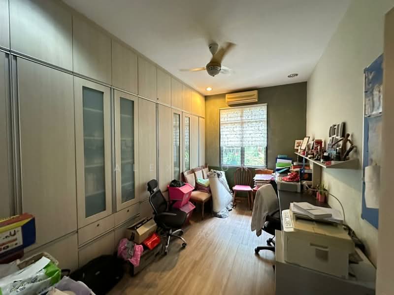 Rumah Berkembar untuk Dijual di Shah Alam (Selangor) - Alex Wong - Study - PropertyGuru.com.my