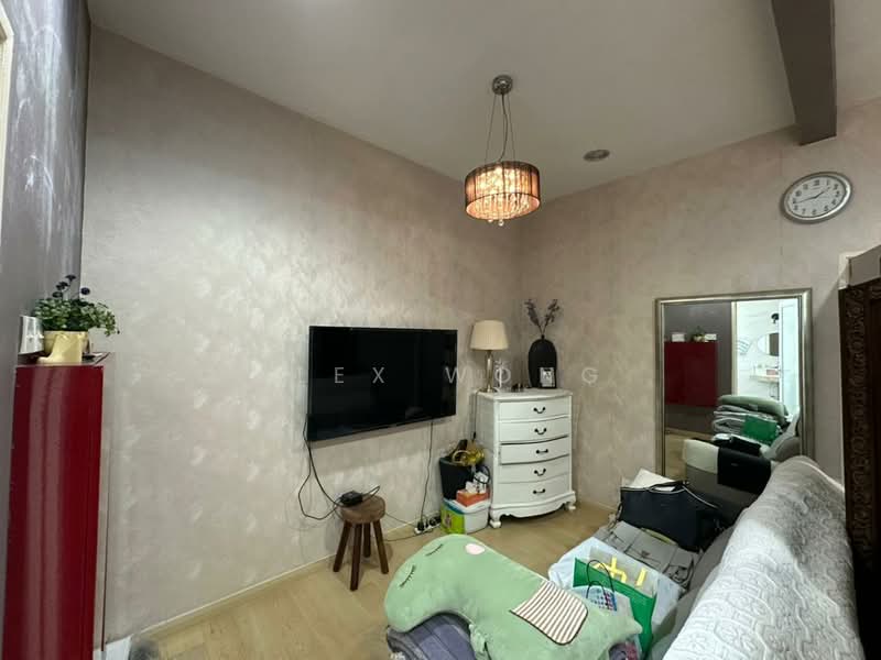 Rumah Berkembar untuk Dijual di Shah Alam (Selangor) - Alex Wong - Living Room - PropertyGuru.com.my