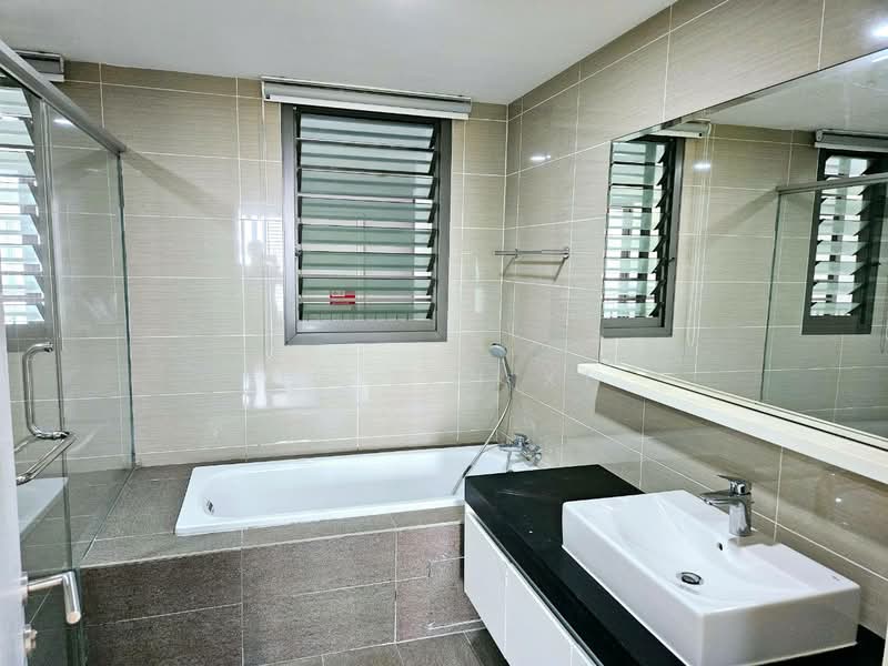Condominium for Rent at Iskandar Residences - NG ZEN XI - Bathroom - PropertyGuru.com.my