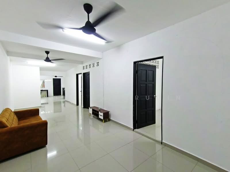 Rumah Teres 1 Tingkat untuk Disewa di Taman Greenwood (Batu Caves) - Abid Sabarudin - Living Room - PropertyGuru.com.my