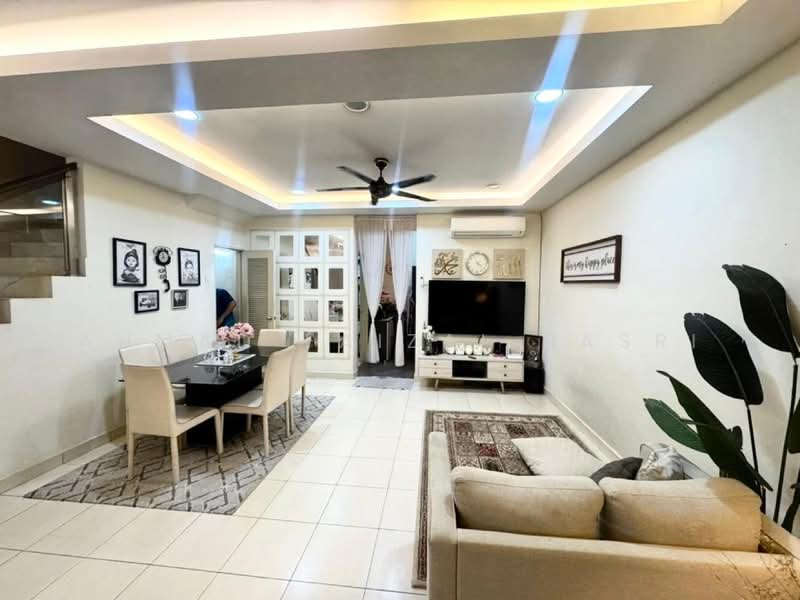 Terraced House for Sale in Bandar Putera 2 (Klang) - Ahmad Faizal Basri - Living Room - PropertyGuru.com.my