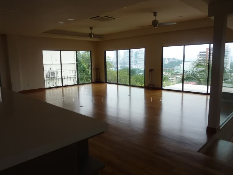Bungalow for Rent in Pantai (Kuala Lumpur) - Philip Tsia - Living Room - PropertyGuru.com.my