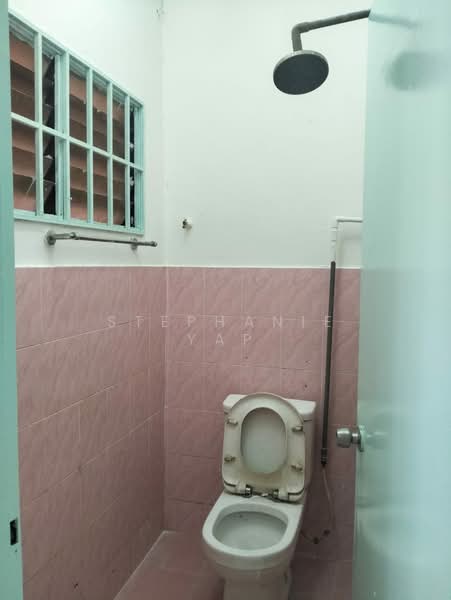 Rumah Teres 2 Tingkat untuk Dijual di Taman Desawan (Klang) - Stephanie Yap - Bathroom - PropertyGuru.com.my