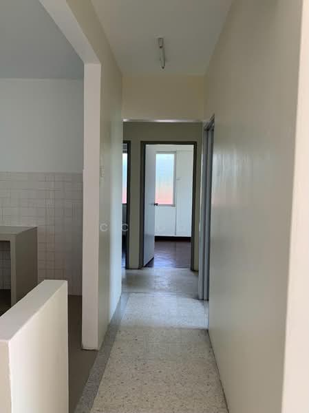 Pangsapuri untuk Disewa di Taman Seri Damai (B) - CC Ooi - Corridor - PropertyGuru.com.my