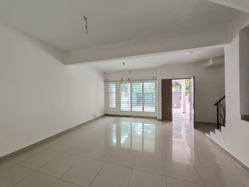 2-storey Terraced House for Sale in Bandar Tun Hussein Onn (Cheras) - Yuki Ng - Living Room - PropertyGuru.com.my