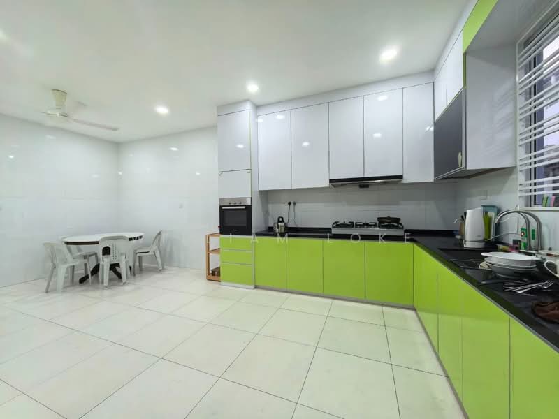 2-storey Terraced House for Rent in Mutiara Rini (Skudai) - William Loke - Kitchen - PropertyGuru.com.my