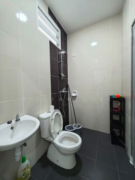 2-storey Terraced House for Rent in Mutiara Rini (Skudai) - William Loke - Bathroom - PropertyGuru.com.my