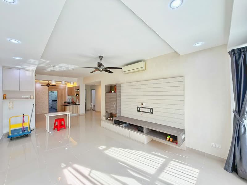 Kondominium untuk Dijual di All Seasons Park - Gary Goh - Living Room - PropertyGuru.com.my