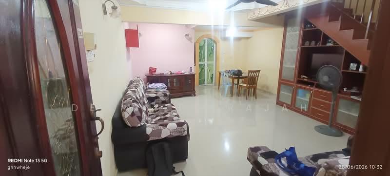 Rumah Teres 2-Tingkat untuk Dijual di Taman Koperasi Polis (Batu Caves) - Devan Tiarajah - Living Room - PropertyGuru.com.my