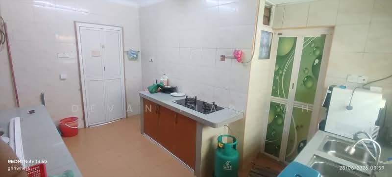 Rumah Teres 2-Tingkat untuk Dijual di Taman Koperasi Polis (Batu Caves) - Devan Tiarajah - Kitchen - PropertyGuru.com.my