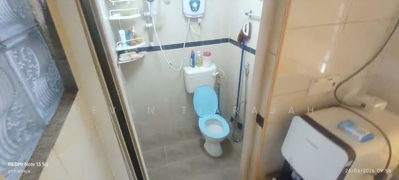 Rumah Teres 2-Tingkat untuk Dijual di Taman Koperasi Polis (Batu Caves) - Devan Tiarajah - Bathroom - PropertyGuru.com.my