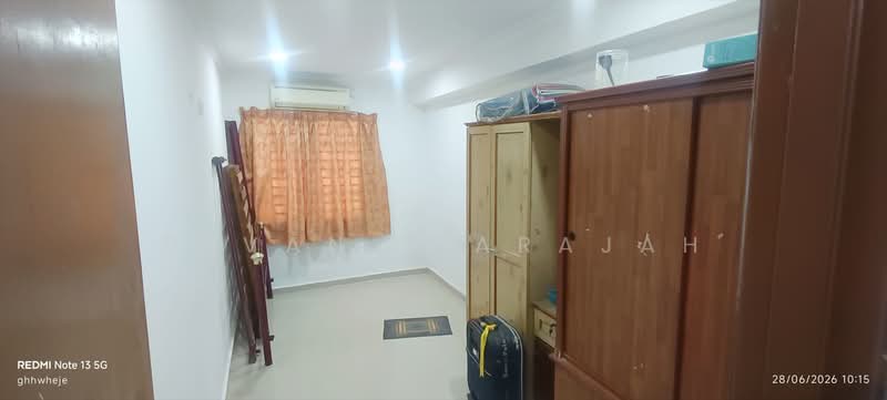 Rumah Teres 2-Tingkat untuk Dijual di Taman Koperasi Polis (Batu Caves) - Devan Tiarajah - Bedroom - PropertyGuru.com.my