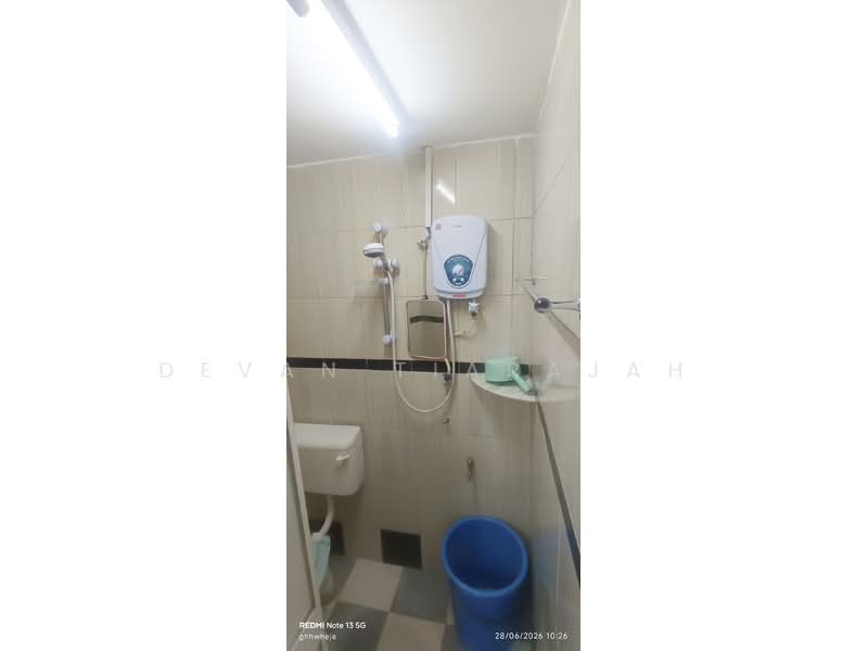 Rumah Teres 2-Tingkat untuk Dijual di Taman Koperasi Polis (Batu Caves) - Devan Tiarajah - Bathroom - PropertyGuru.com.my