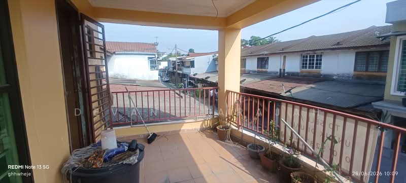 Rumah Teres 2-Tingkat untuk Dijual di Taman Koperasi Polis (Batu Caves) - Devan Tiarajah - Balcony - PropertyGuru.com.my