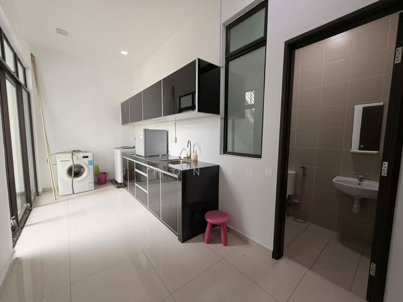 Semi-Detached House for Sale in Horizon Hills (Iskandar Puteri (Nusajaya)) - U Hon Kun - Kitchen - PropertyGuru.com.my