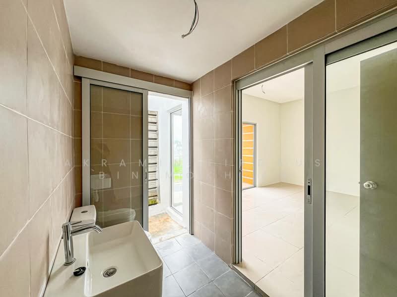2-storey Terraced House for Sale in Kampung Selangor Dredging (Dengkil) - Akramin Firdaus Bin Mokhtar - PropertyGuru.com.my
