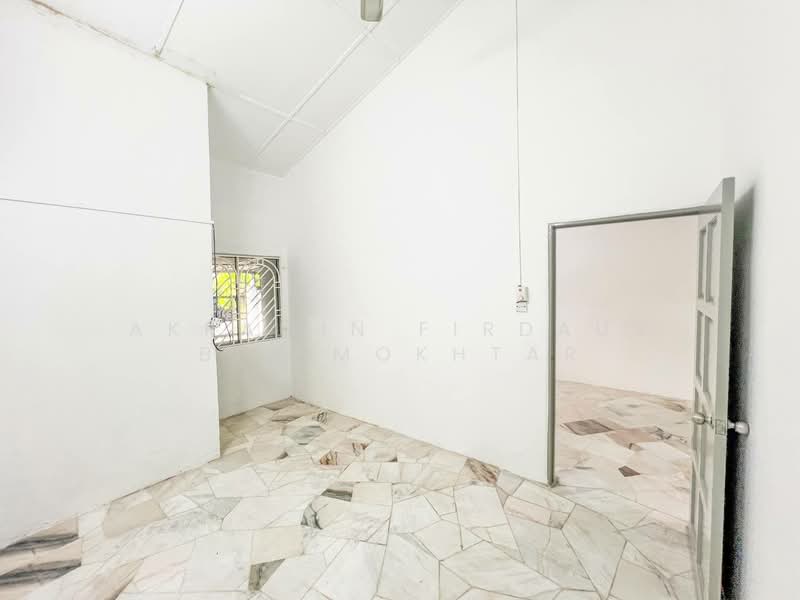 Rumah Teres 1 Tingkat untuk Dijual di Taman Pendamar Indah (Klang) - Akramin Firdaus Bin Mokhtar - PropertyGuru.com.my