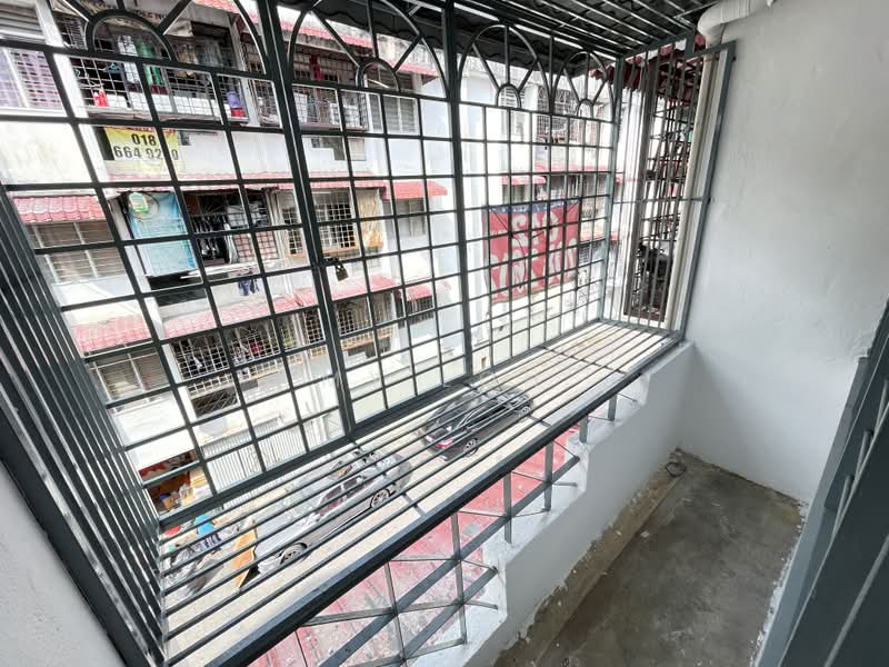 Flat for Rent at Taman Intan Baiduri - MY Loh - Exterior - PropertyGuru.com.my