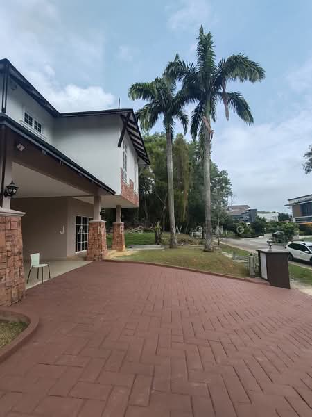 Bungalow for Sale in Perdana Lakeview East (Cyberjaya) - James Wong - PropertyGuru.com.my