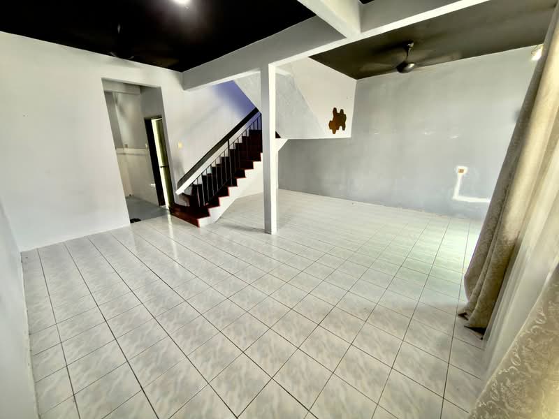2-storey Terraced House for Sale in Bandar Baru Salak Tinggi (Sepang) - Ajwad Azizan - PropertyGuru.com.my