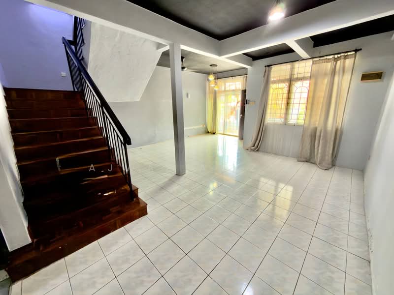 2-storey Terraced House for Sale in Bandar Baru Salak Tinggi (Sepang) - Ajwad Azizan - PropertyGuru.com.my
