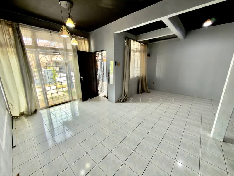 2-storey Terraced House for Sale in Bandar Baru Salak Tinggi (Sepang) - Ajwad Azizan - PropertyGuru.com.my