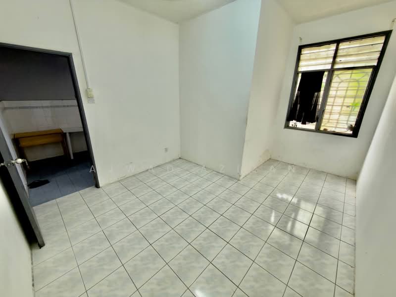 2-storey Terraced House for Sale in Bandar Baru Salak Tinggi (Sepang) - Ajwad Azizan - PropertyGuru.com.my