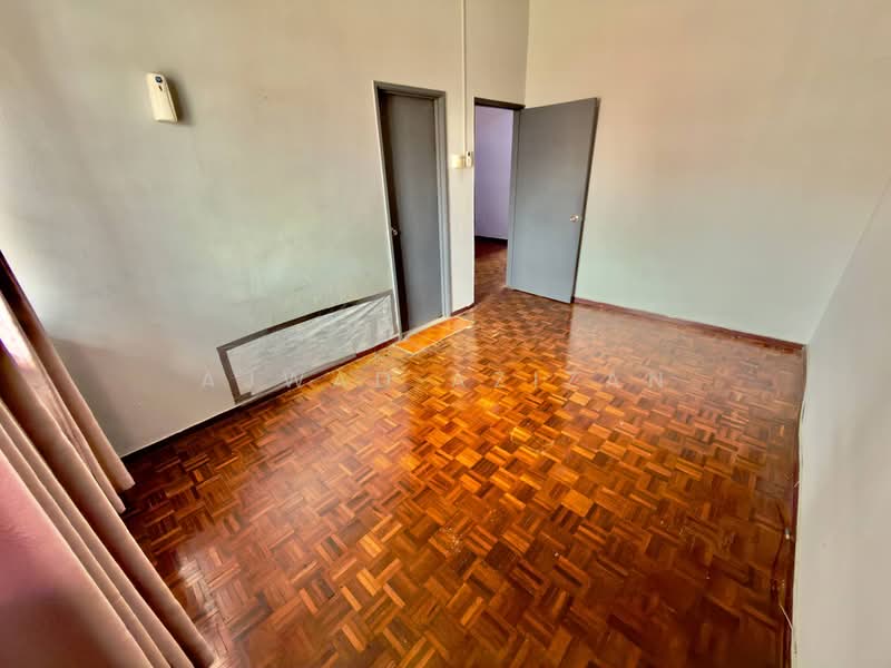 2-storey Terraced House for Sale in Bandar Baru Salak Tinggi (Sepang) - Ajwad Azizan - PropertyGuru.com.my