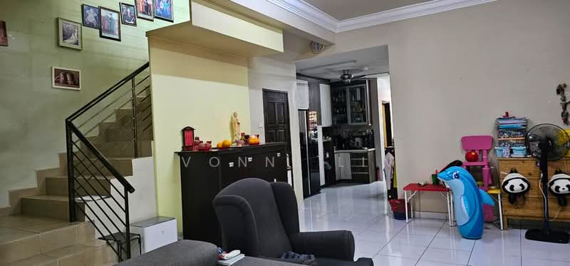 Rumah Teres untuk Dijual di Taman Jelok Impian (Kajang) - Evonne Lim - Living Room - PropertyGuru.com.my