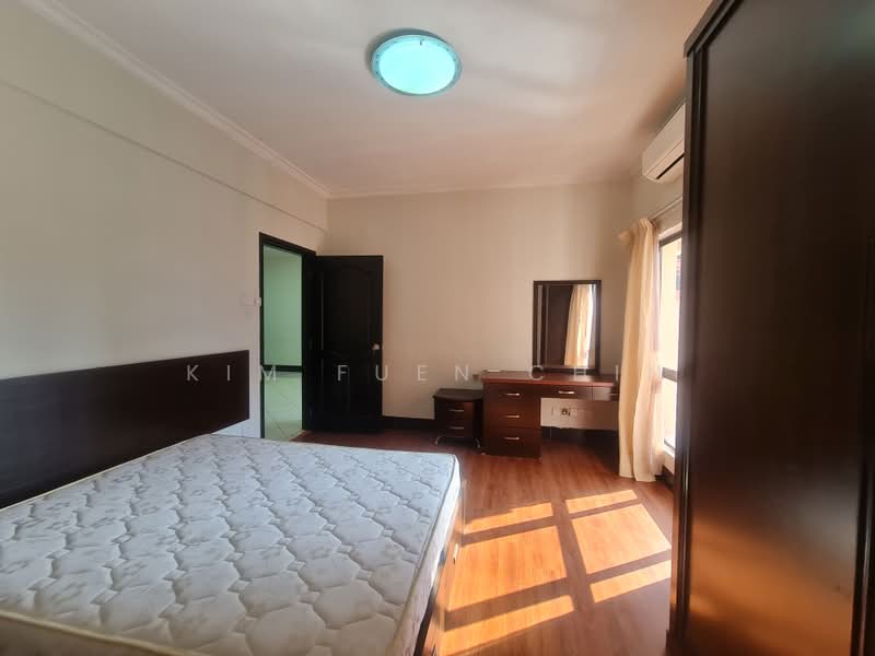 Kondominium untuk Disewa di Marina Court Resort Condominium - Kim Fuen Chin - Bedroom - PropertyGuru.com.my
