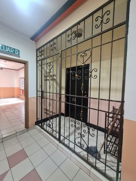 Kondominium untuk Disewa di Marina Court Resort Condominium - Kim Fuen Chin - Entrance - PropertyGuru.com.my