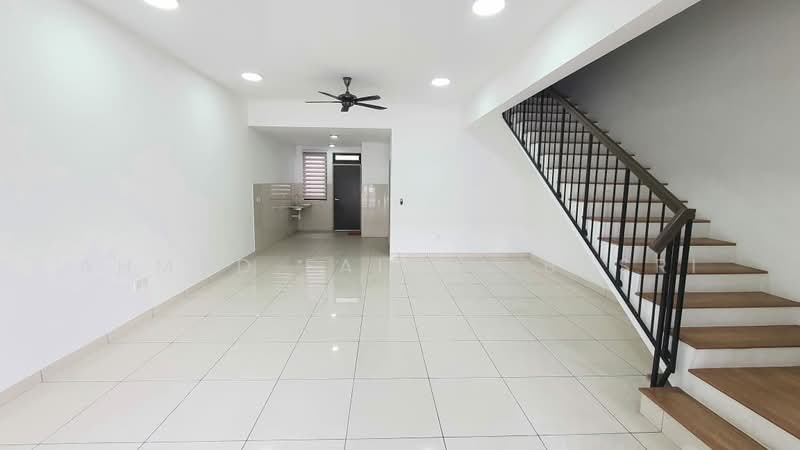 2-storey Terraced House for Sale in Shah Alam (Selangor) - Ahmad Faizal Basri - Living Room - PropertyGuru.com.my