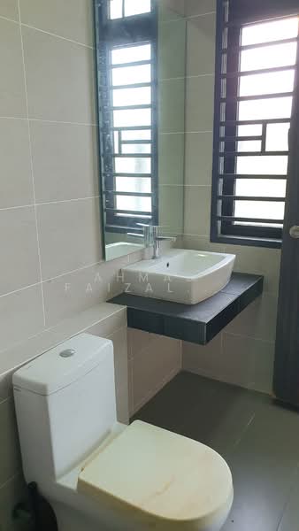 2-storey Terraced House for Sale in Shah Alam (Selangor) - Ahmad Faizal Basri - Bathroom - PropertyGuru.com.my