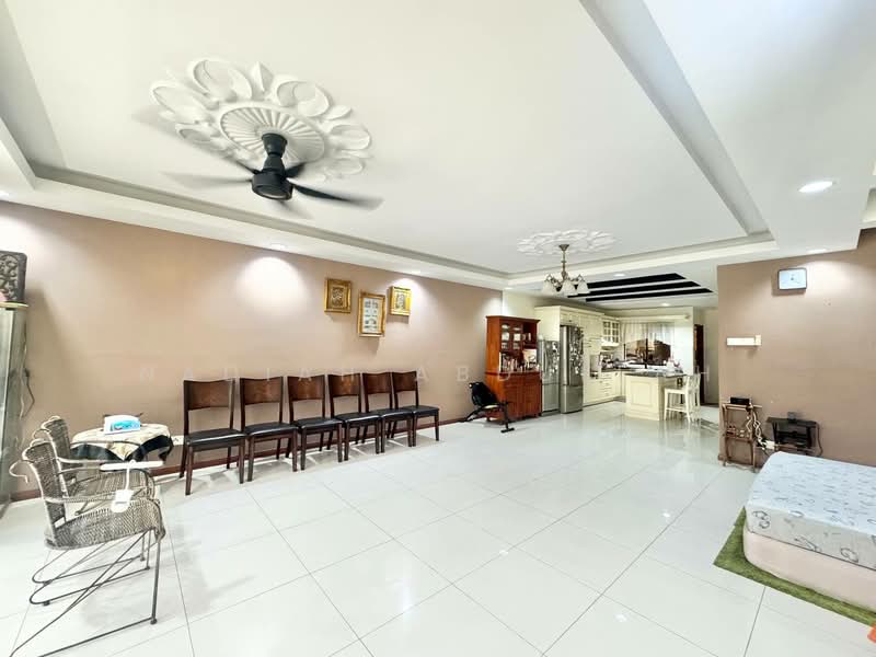 Rumah Teres 2 Tingkat untuk Dijual di Seksyen U9 (Shah Alam) - Nadiah Abdullah - Living Room - PropertyGuru.com.my