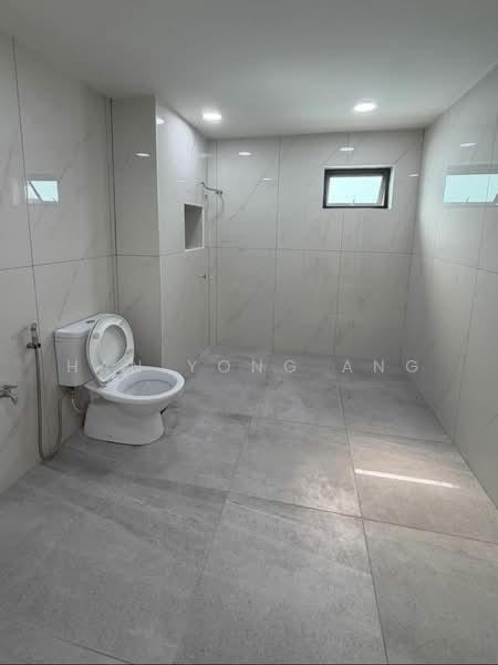 Rumah Berkembar untuk Dijual di Taman Sri Skudai (Skudai) - Han Yong Ang - Bathroom - PropertyGuru.com.my