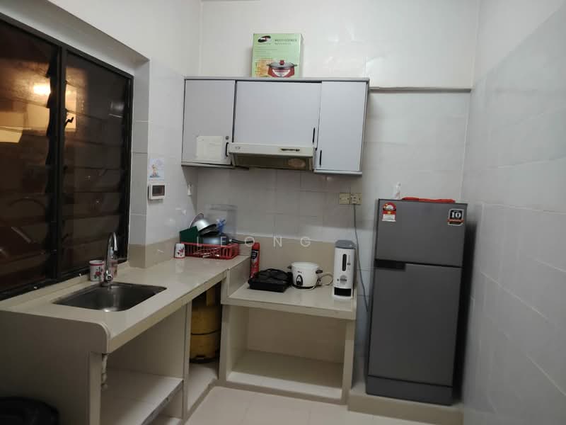 Servis Apartment untuk Disewa di Sri Sayang - Leong . - Kitchen - PropertyGuru.com.my