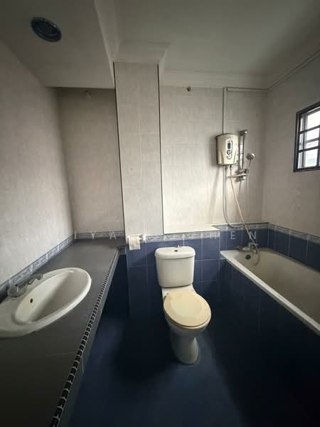 Terraced House for Sale in Batu 9 (Cheras) - Ziyang Chen - Bathroom - PropertyGuru.com.my