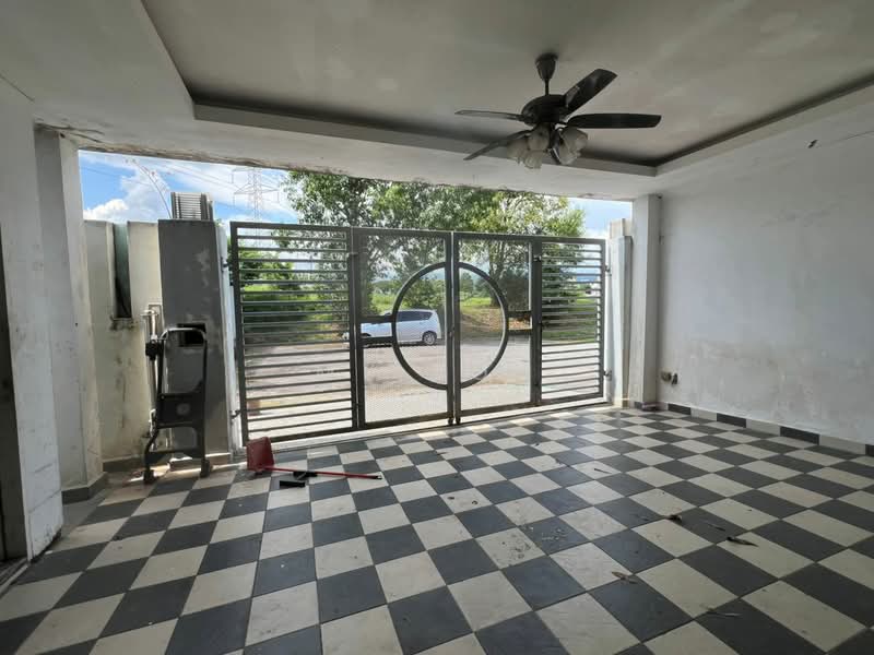 Rumah Berkembar untuk Dijual di Taman Selayang Mutiara (Selayang) - MY Loh - Exterior - PropertyGuru.com.my