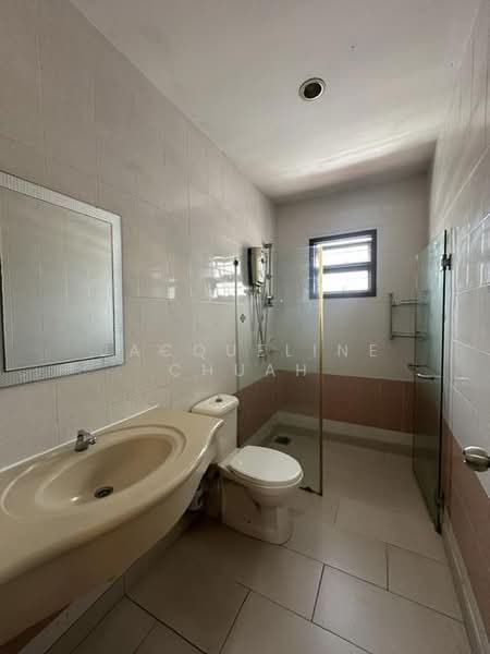 Rumah Bandar untuk Disewa di Petaling Jaya (Selangor) - Jacqueline Chuah - Bathroom - PropertyGuru.com.my