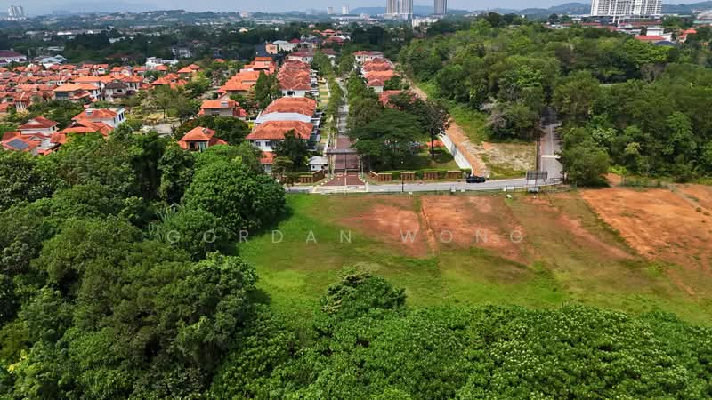 Tanah Banglo untuk Dijual di Country Heights (Kajang) - Gordan Wong - Exterior - PropertyGuru.com.my