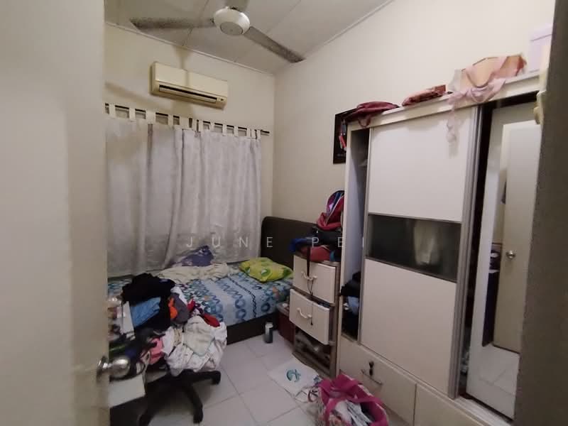 2-storey Terraced House for Sale in TAMAN PUCHONG UTAMA (Puchong) - June Pei - Bedroom - PropertyGuru.com.my