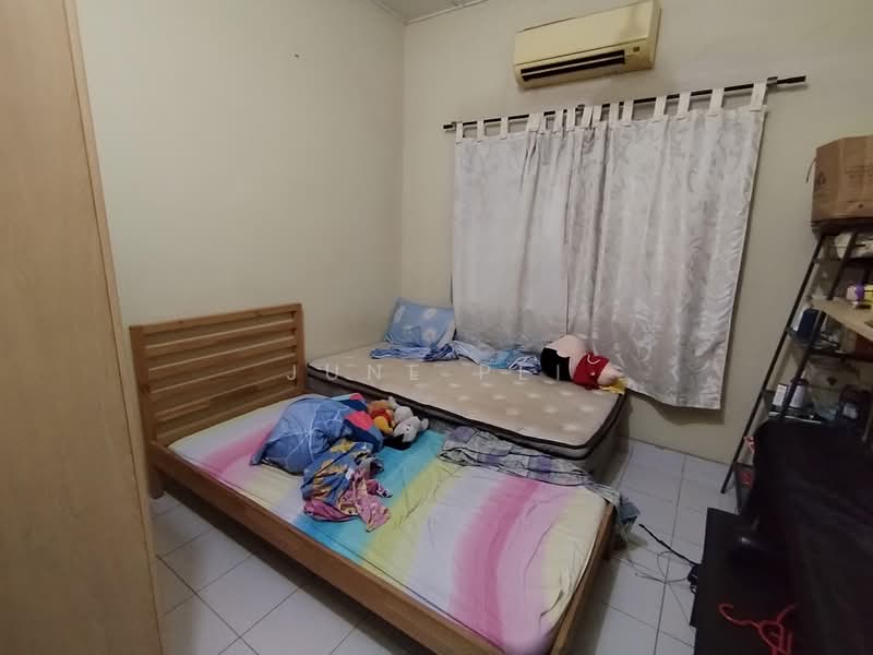 2-storey Terraced House for Sale in TAMAN PUCHONG UTAMA (Puchong) - June Pei - Bedroom - PropertyGuru.com.my
