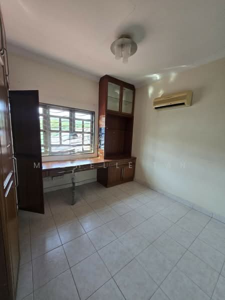 Semi-Detached House for Sale in Taman Bukit Mewah (Kajang) - Michelle Tan - Study - PropertyGuru.com.my