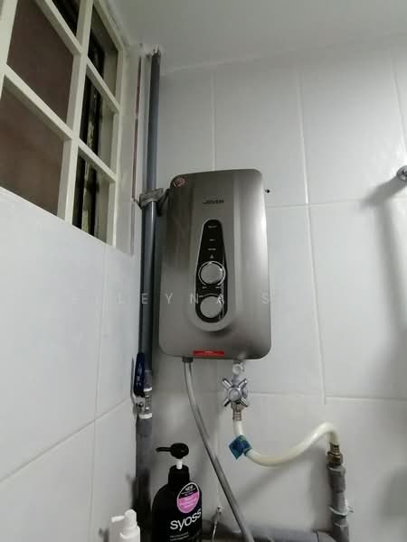 Condominium for Sale at Bukit OUG Condominiums - Elleyna Soo - Bathroom - PropertyGuru.com.my