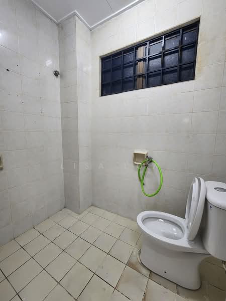 Rumah Teres 2 Tingkat untuk Dijual di Bandar Utama 7 (Bandar Utama) - Lisa Low - Bathroom - PropertyGuru.com.my