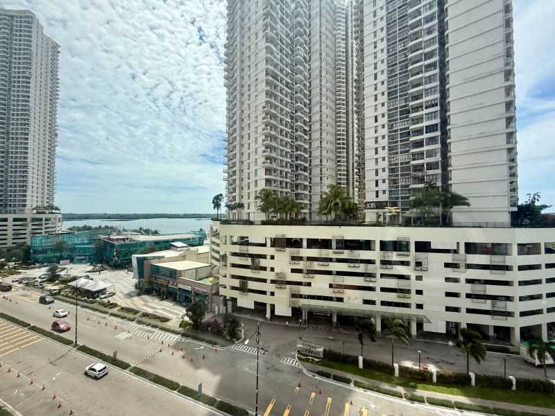 Condominium for Sale at Amberside @ Country Garden Danga Bay - Jiin Chai Lee - Exterior - PropertyGuru.com.my