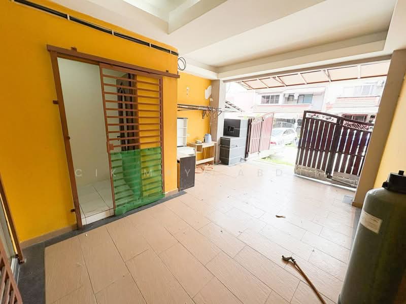 Rumah Teres 2 Tingkat untuk Dijual di Gombak (Selangor) - Cik Maya Abdul - Exterior - PropertyGuru.com.my