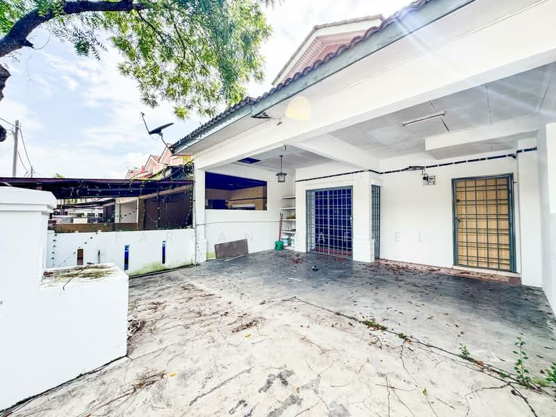 2-storey Terraced House for Sale in Sungai Buloh (Selangor) - Farhan Rafael - Exterior - PropertyGuru.com.my