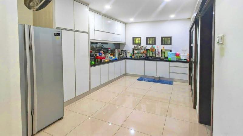 Semi-Detached House for Sale in Klang (Selangor) - HS Ong - Kitchen - PropertyGuru.com.my